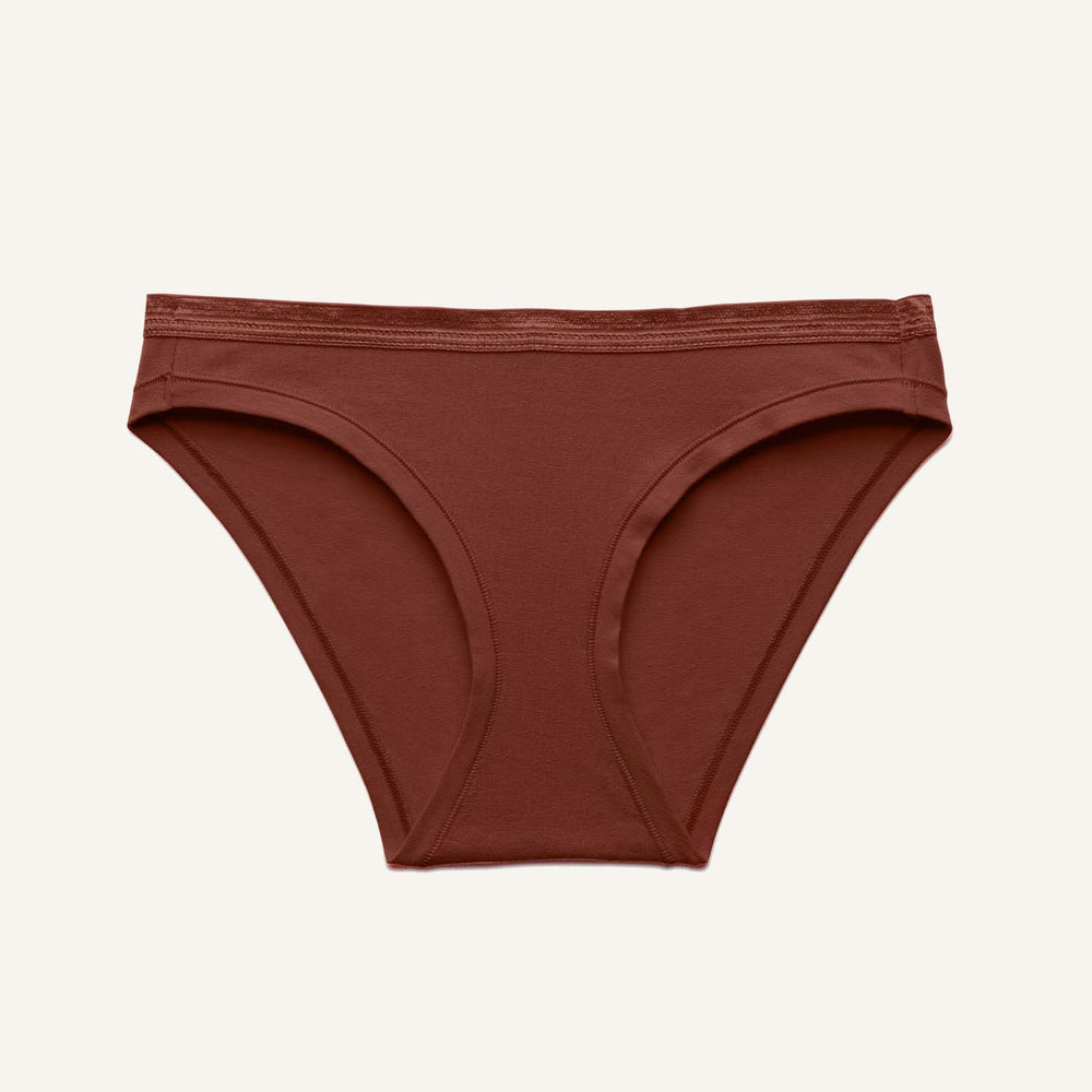 A low rise bikini in cacao brown color.