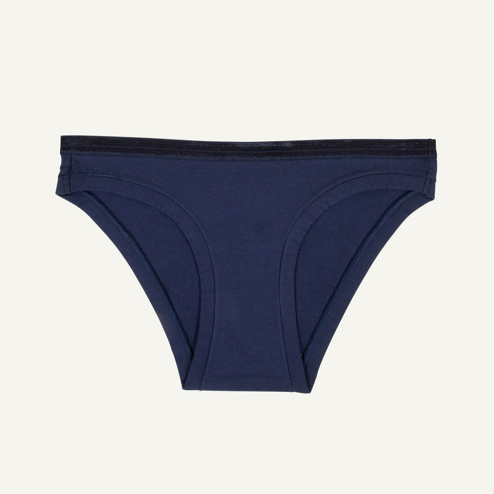 A low rise bikini in marine blue color.